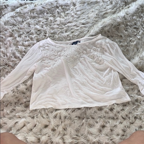 American Eagle Outfitters Tops - American eagle outfitters crop top!